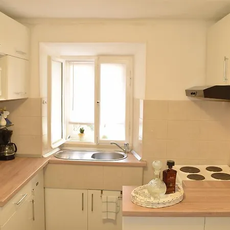 Appartement Old Town Theo