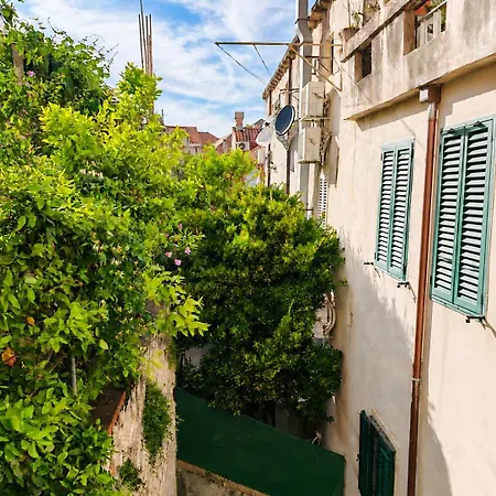 Old Town Theo Ντουμπρόβνικ
