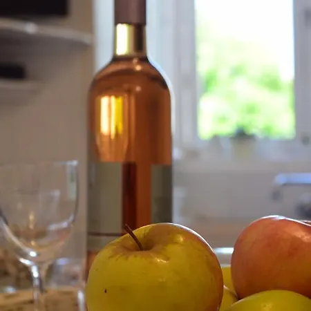 Апартаменты Old Town Theo *