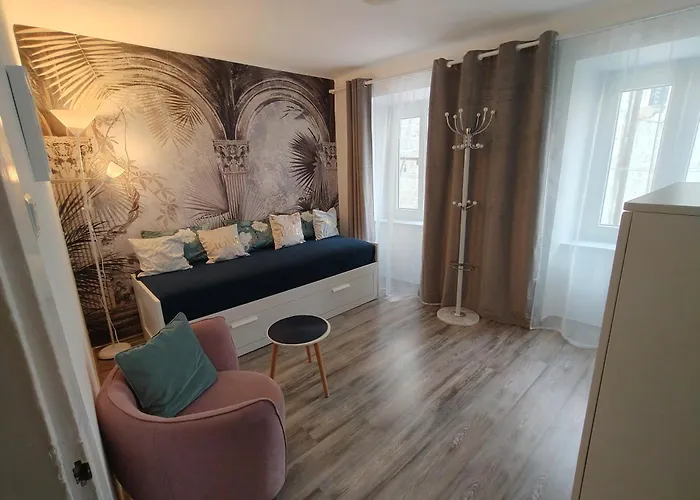 公寓 Old Town Theo *