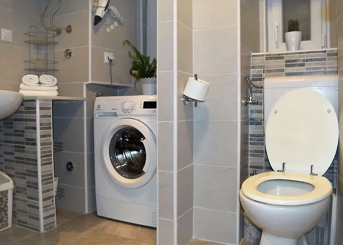 Διαμέρισμα Old Town Theo *